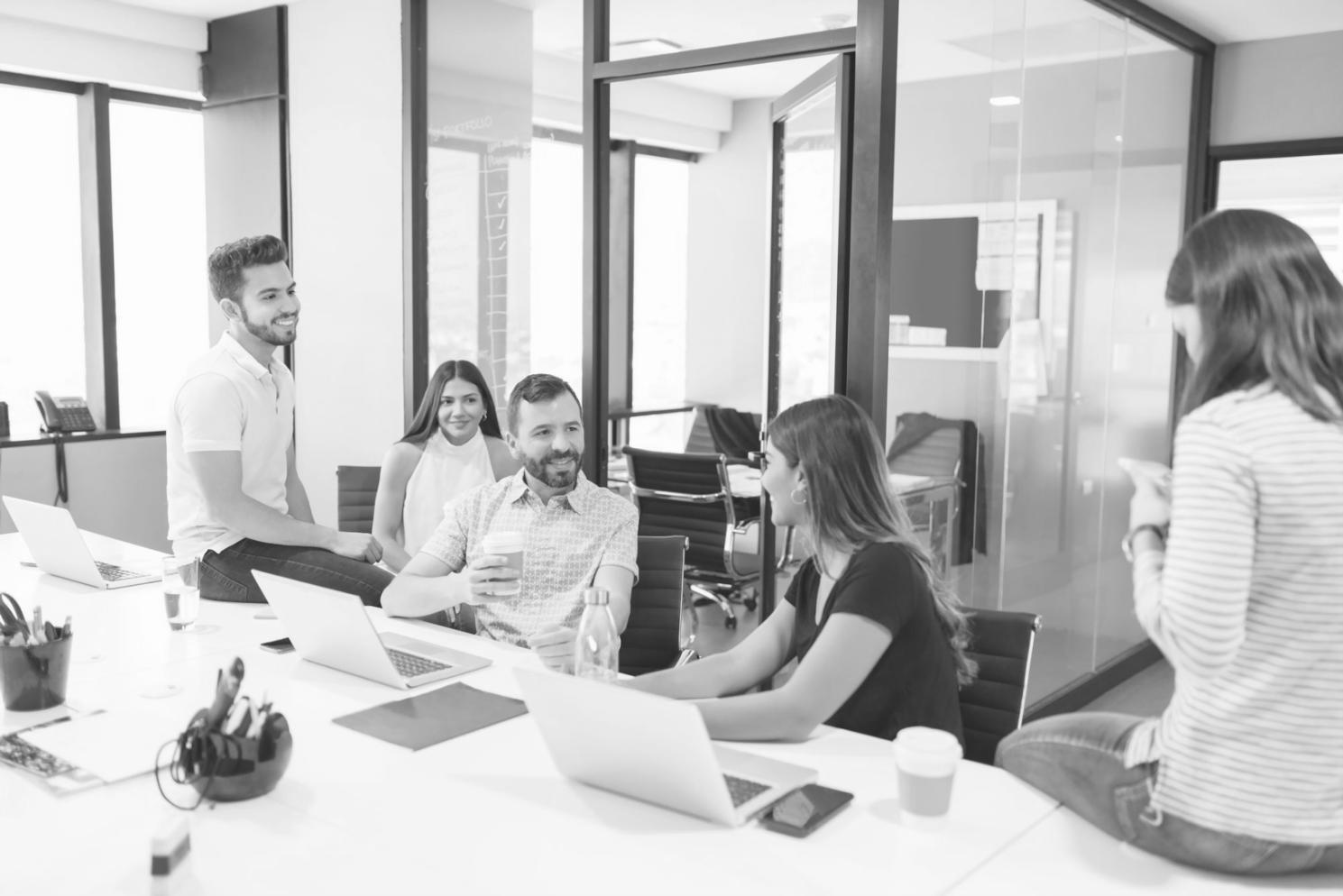 Detaillierte Finanzmodelle und Bewertungsansätze